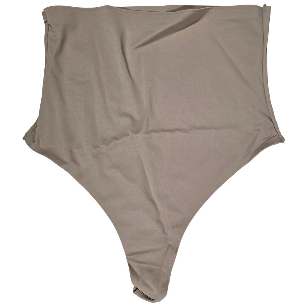 Fredericks of Hollywood Hollywood Shaping Thong Nude‎ 1X2X Polyamide Spandex
